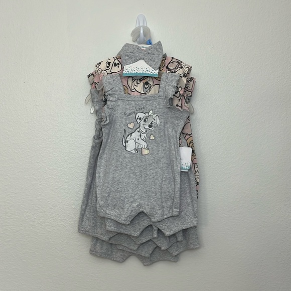 Disney 101 Dalmatian 3pc Romper set, Lion King, chipmunks Chip&Dale - Picture 2 of 10